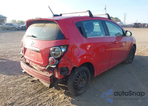 2015 Chevrolet Sonic Rs Manual из США, поврежденный, VIN 1G1JH6SB6F4101231